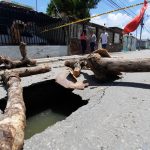 En el sector 7 de la urbanización La Ruezga Sur, viven entre aguas cloacales y olores nauseabundos