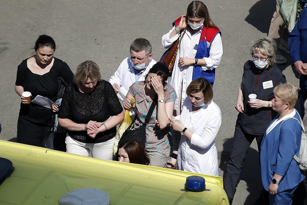 Al menos seis muertos y 20 heridos por tiroteo en escuela rusa