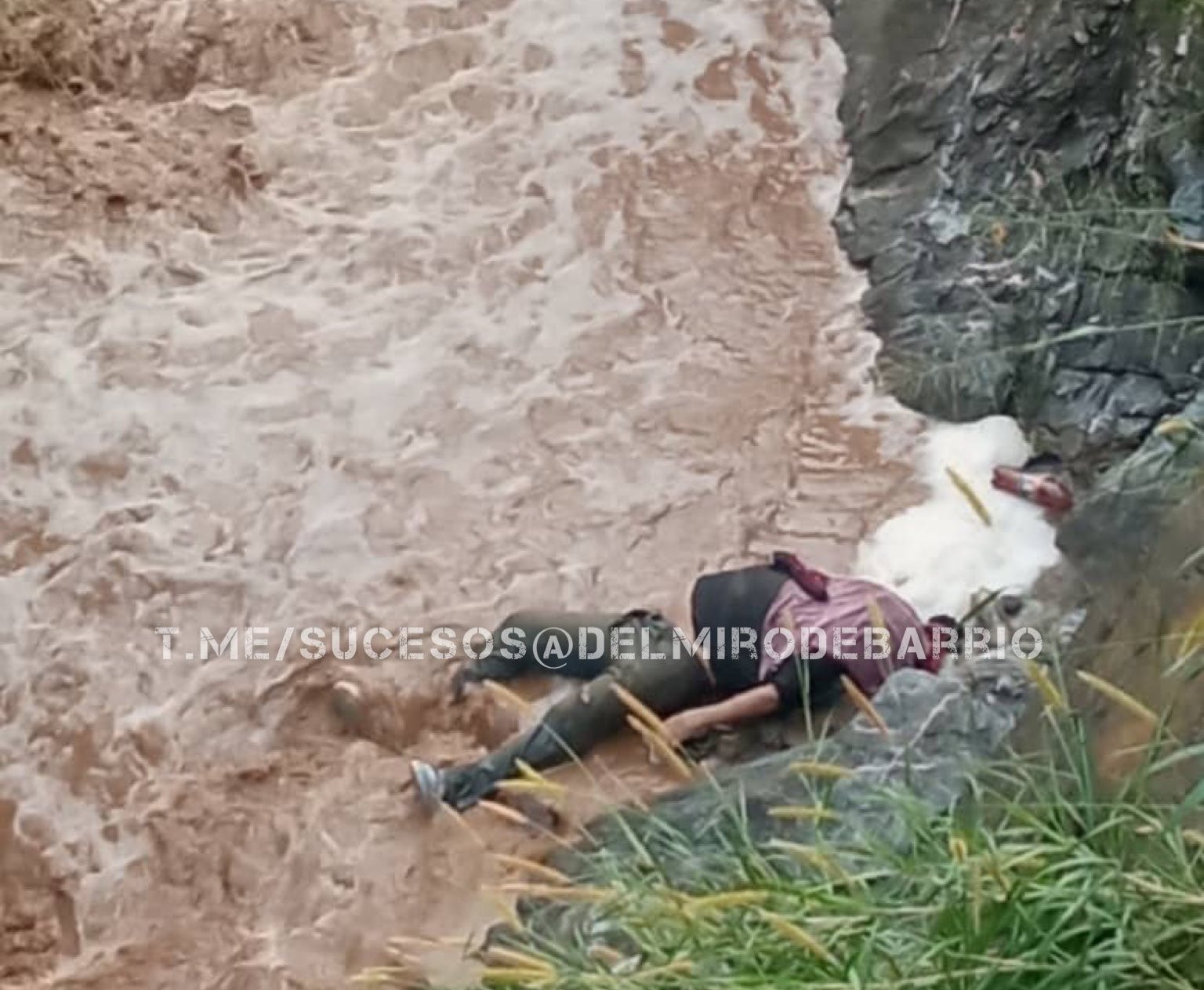 Encuentran Cadáver En Quebrada De La Carretera Vieja Caracas La Guaira