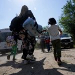 Declara estado de emergencia en Denver ante afluencia de migrantes ilegales