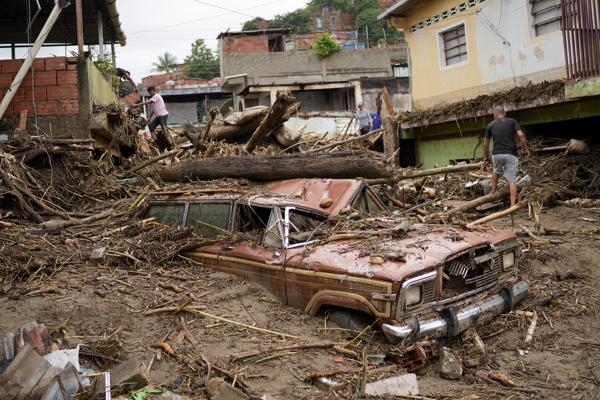 Maduro: el cambio climático está golpeando al mundo y nos ha golpeado a nosotros severamente