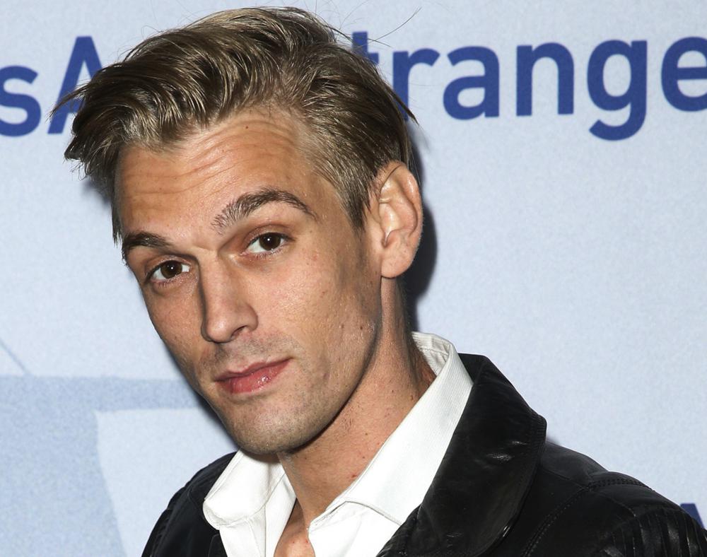 Hallan sin vida a Aaron Carter, hermano de Nick de los Backstreet Boys