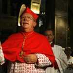 Cardenal francés que abusó de menor, confiesa 35 años después y se retira “para orar”