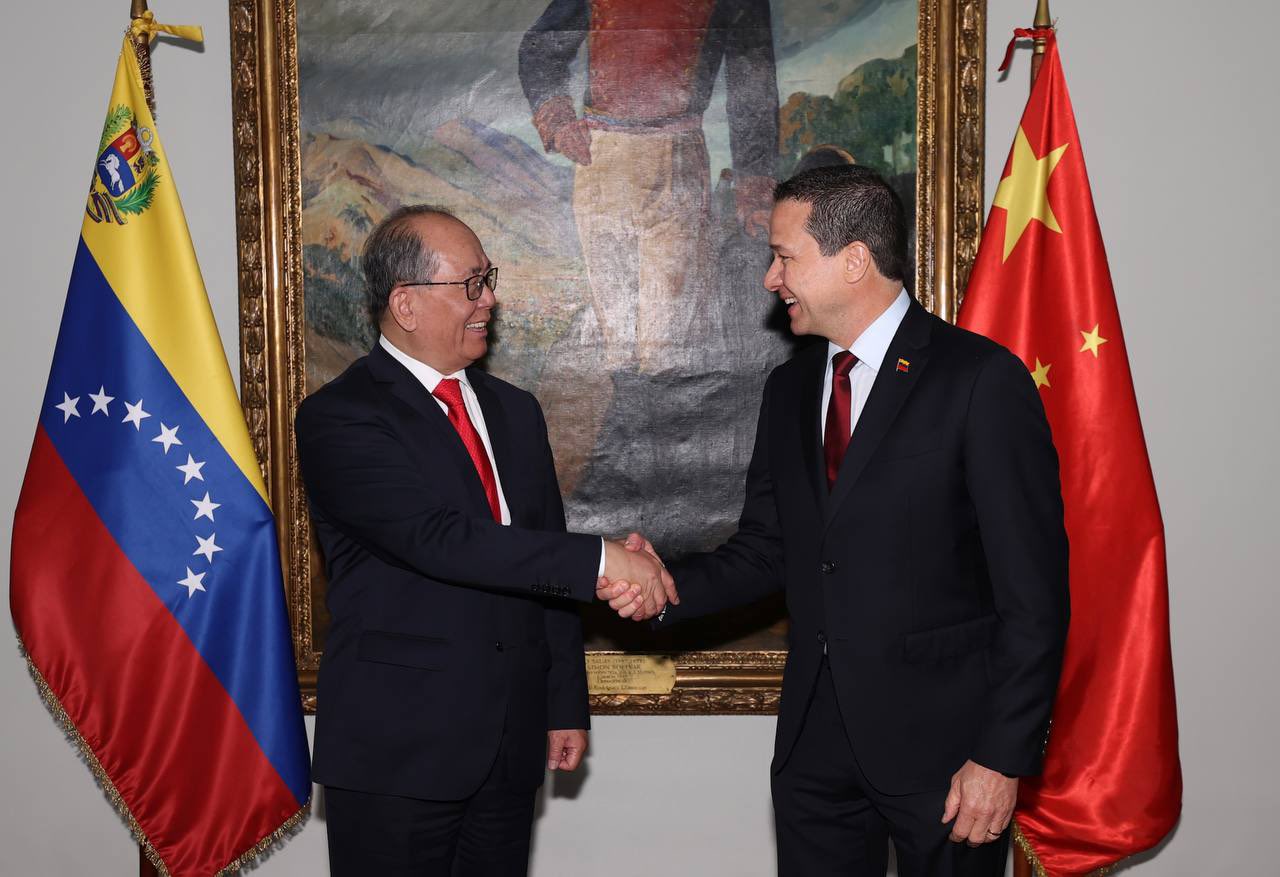 Cancillería venezolana recibió a representante de China para América Latina