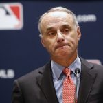 Rob Manfred el comisiario de la MLB siempre provoca sorpresas