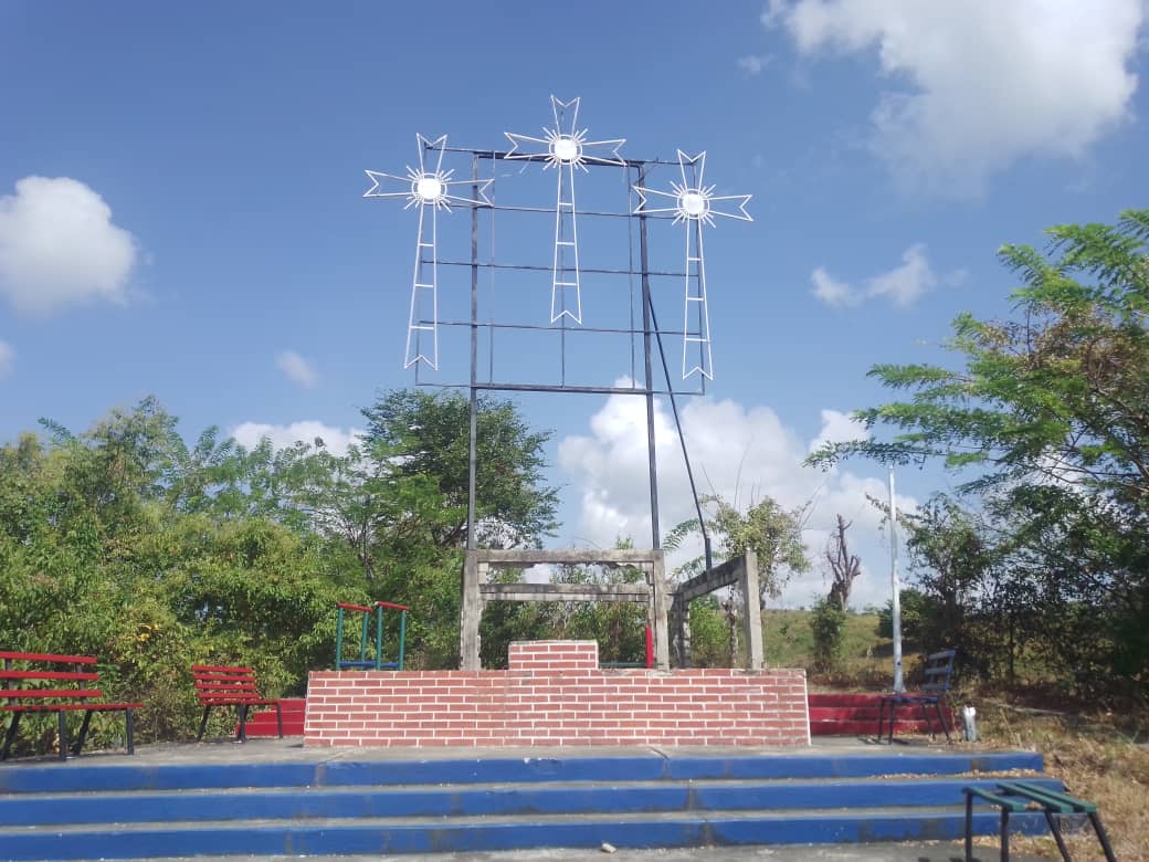 Mirador de Las Tres Cruces, de Sarare, en el más completo abandono