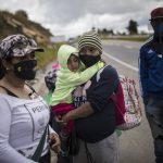 Alertan de nueva oleada de migrantes venezolanos en carreteras de Colombia