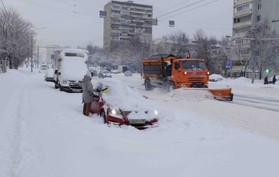 Moscú amanece sepultada por la mayor nevada del siglo XXI