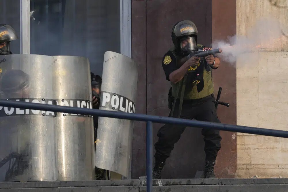 Asciende a siete la cifra de fallecidos por protestas en Perú