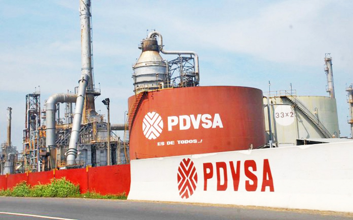 Pdvsa suscribe acuerdo con refinería de Curazao