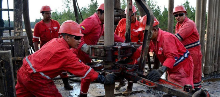 Trabajdores del sector de petróleo