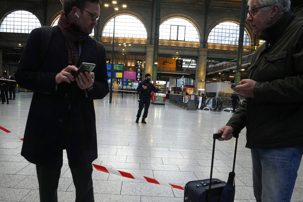 Ataque en estación de tren deja seis heridos de París