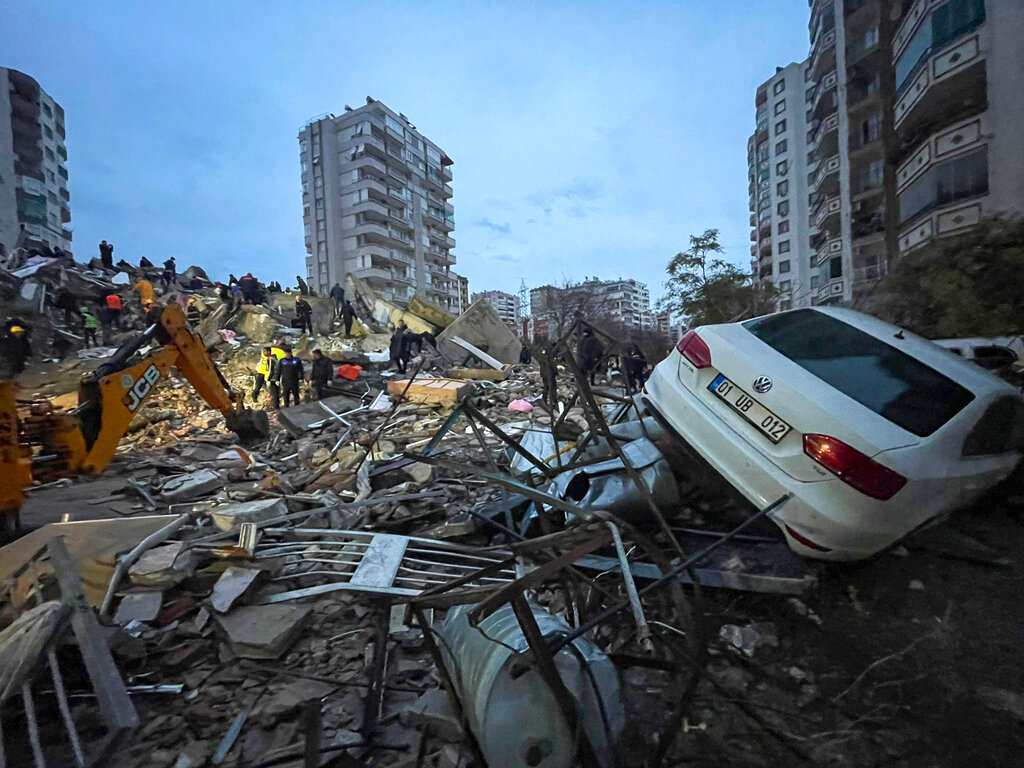 Erdogan declara siete días de luto nacional en Turquía por sismo