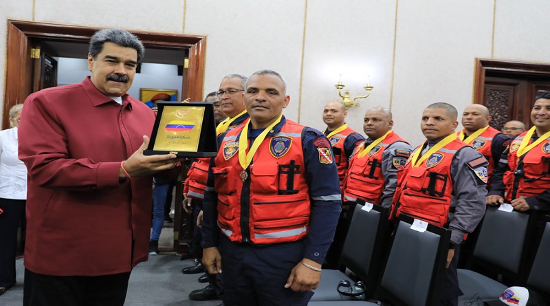 Gobierno venezolano reconoce el trabajo de rescatistas enviados a Turquía y Siria