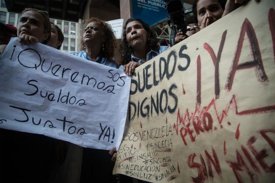 Trabajadores con dos cargos en el Estado recibieron cestaticket solo por uno de ellos