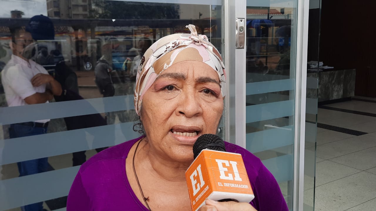 Blanca Terán: ley no dice que bachilleres darán clase, pero deja abierta muchas dudas