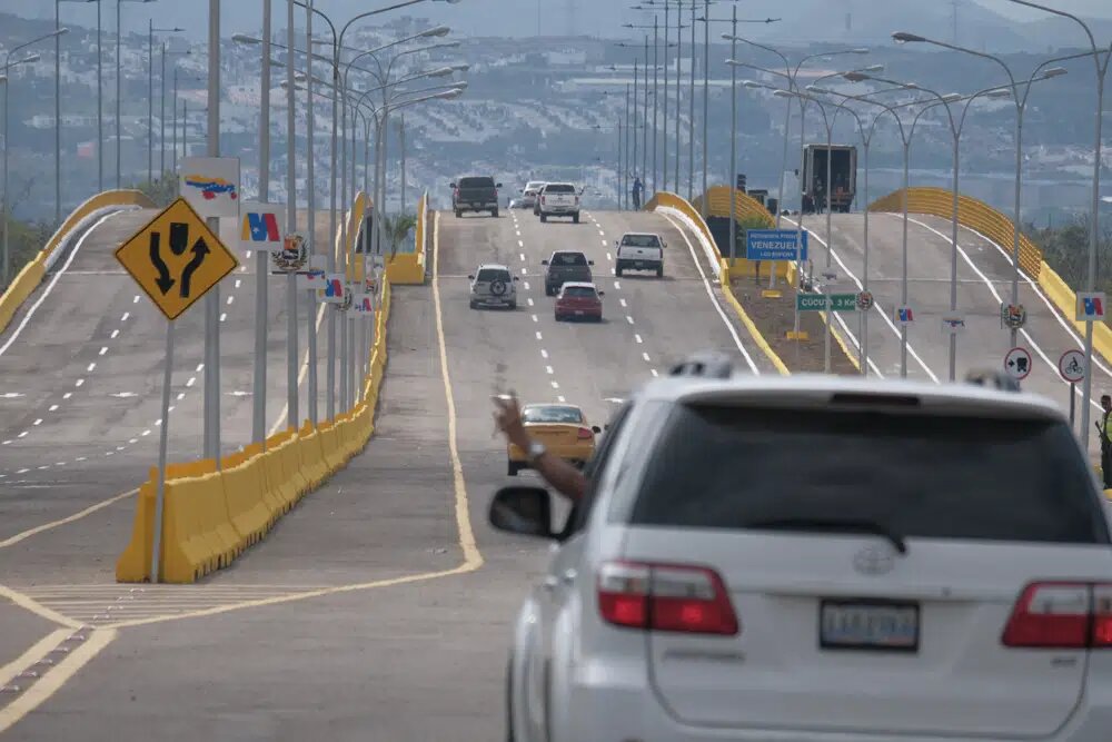 Gobierno colombiano volvería a regular los permisos del transporte binacional venezolano