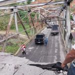 Dos personas fallecieron por caída de puente en Mérida