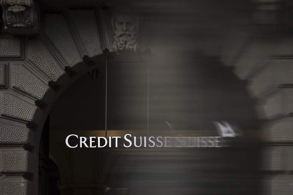 CREDIT SUISSE PROBLEMAS