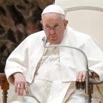 El papa renueva su gabinete de cardenales asesores