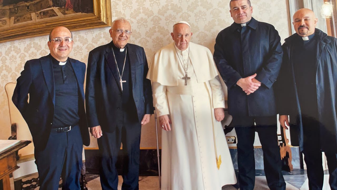 Papa Francisco se reúne con el cardenal Baltazar Porras en el Vaticano