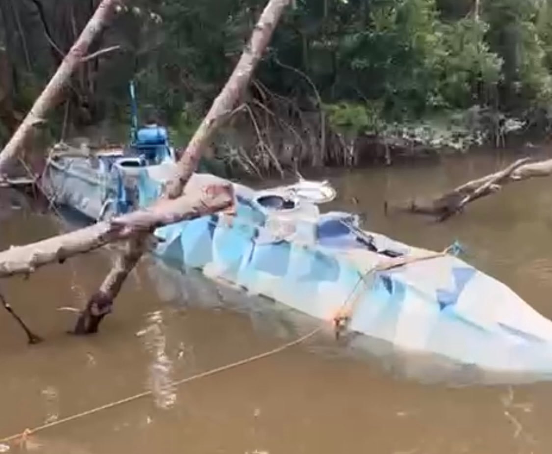 Incautan submarino utilizado para transportar droga en el río Orinoco