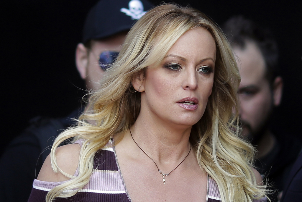 Condenan a Stormy Daniels a pagar US$ 120.000 al equipo legal de Trump