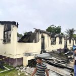 Sube a 20 el número de niños fallecidos por incendio en escuela de Guyana