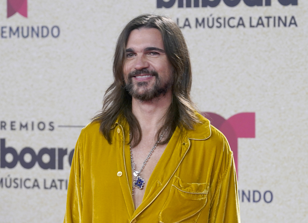 Juanes sobre prohibición de corridos en México: Puede ser mejor que hagan una canción a que tomen un arma