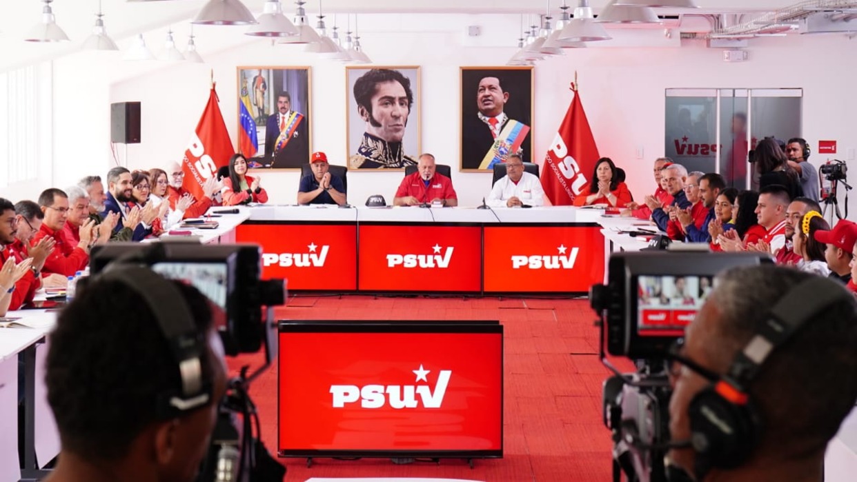 Encuestadora Dataviva asegura que si las elecciones fueran mañana, el 60 % votaría por el PSUV