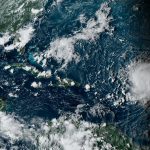 Francine gana fuerza y podría convertirse en huracán en la costa estadounidense del Golfo de México