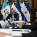 Presidente guatemalteco ante triunfo de Maduro en Venezuela: vemos con muchas dudas los resultados electorales