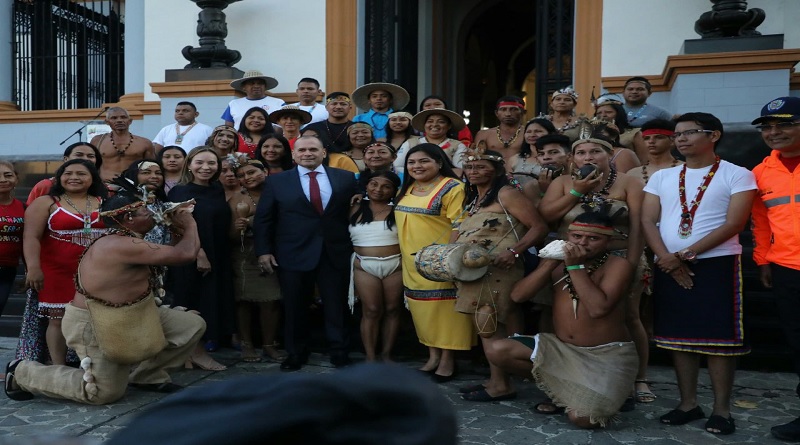 Gobierno venezolano conmemoran Día de la Resistencia Indígena