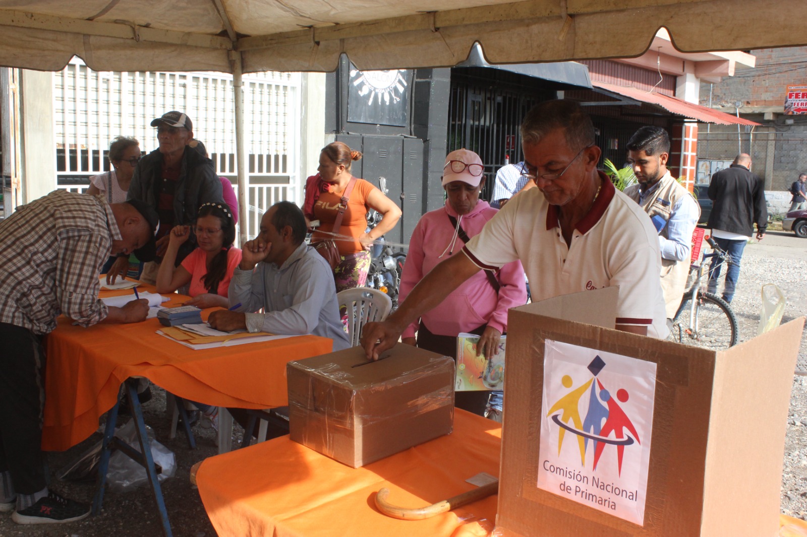 Opositores dicen que sentencias del TSJ no anulan la voluntad popular