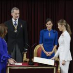 La princesa Leonor pronuncia el juramento que la legitima como futura reina de España