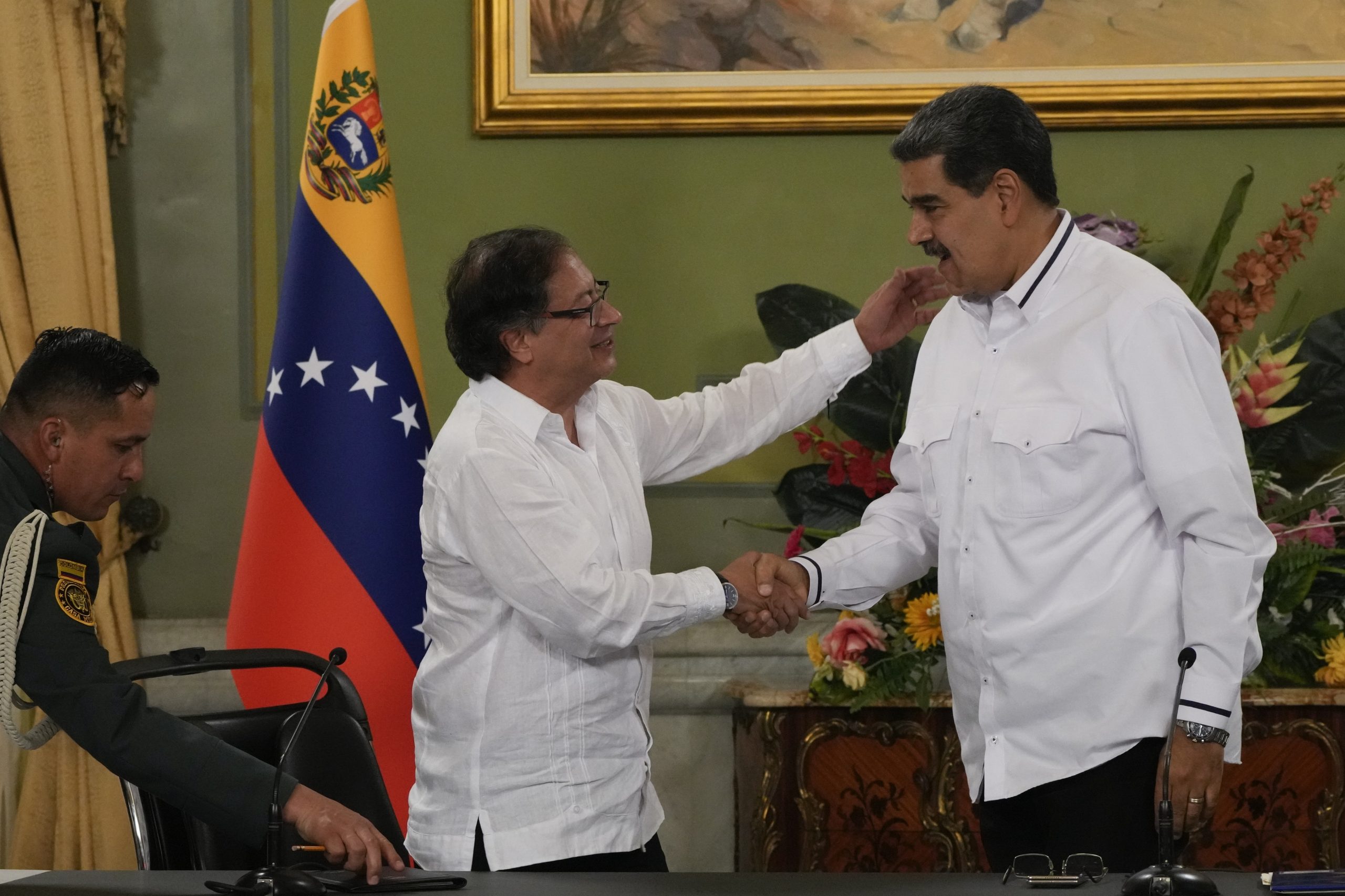 Presidente Maduro confirma que sostendrá un encuentro con Gustavo Petro