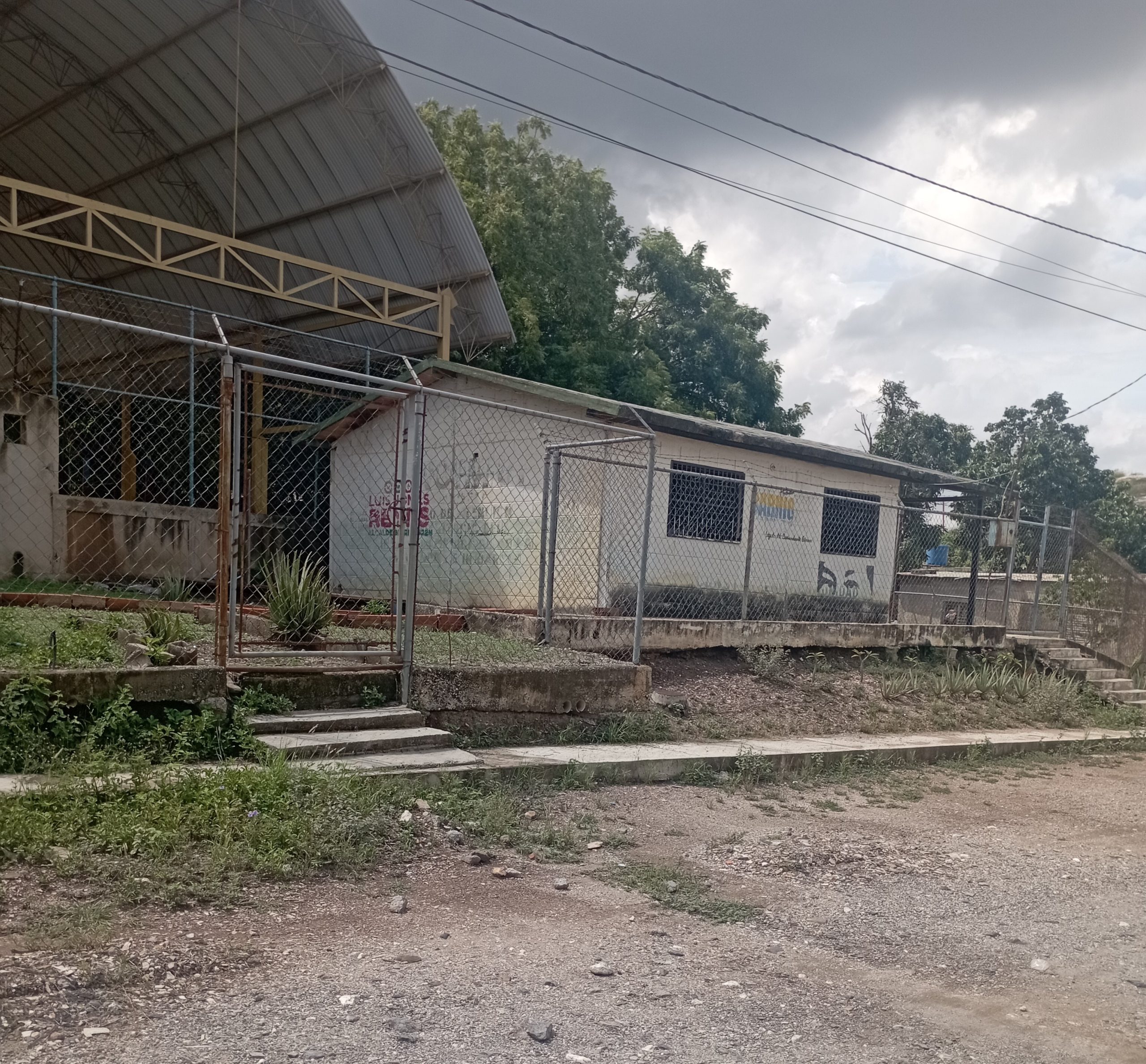 En el más completo abandono las instalaciones del Barrio Adentro del sector Los Ángeles, de Barquisimeto