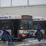 Bajas temperaturas complican las labores de Chicago para acoger a solicitantes de asilo AP