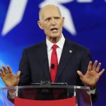 Rick Scott: Biden y su administración fueron engañados por Maduro, ahora deben volver las sanciones