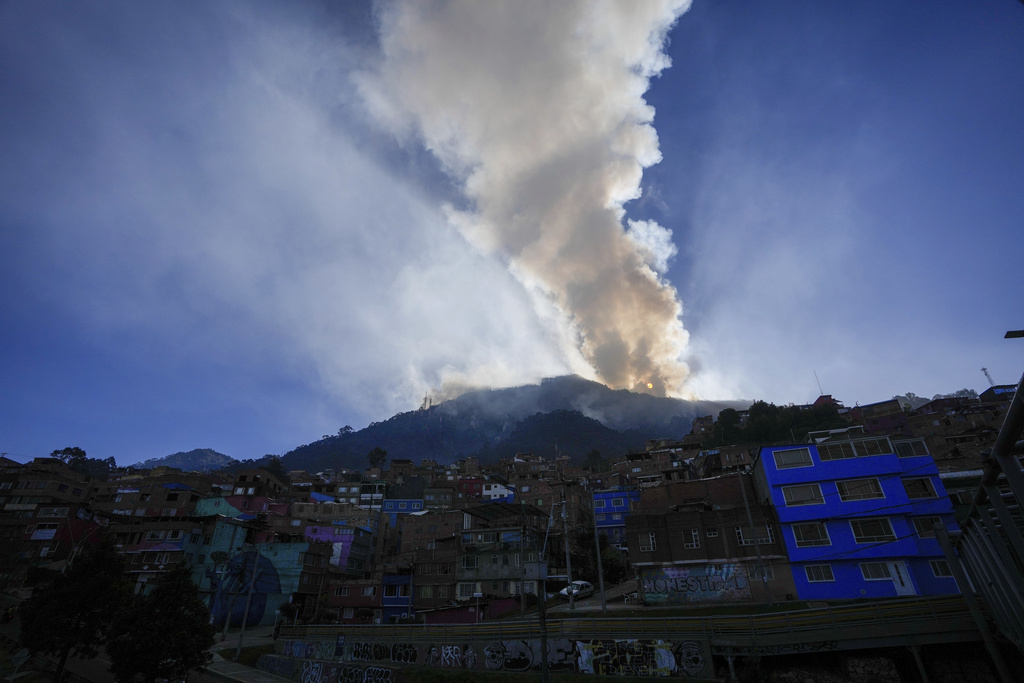 Colombia reporta cerca de 29 incendios sofocados en sexto día de tareas de mitigación