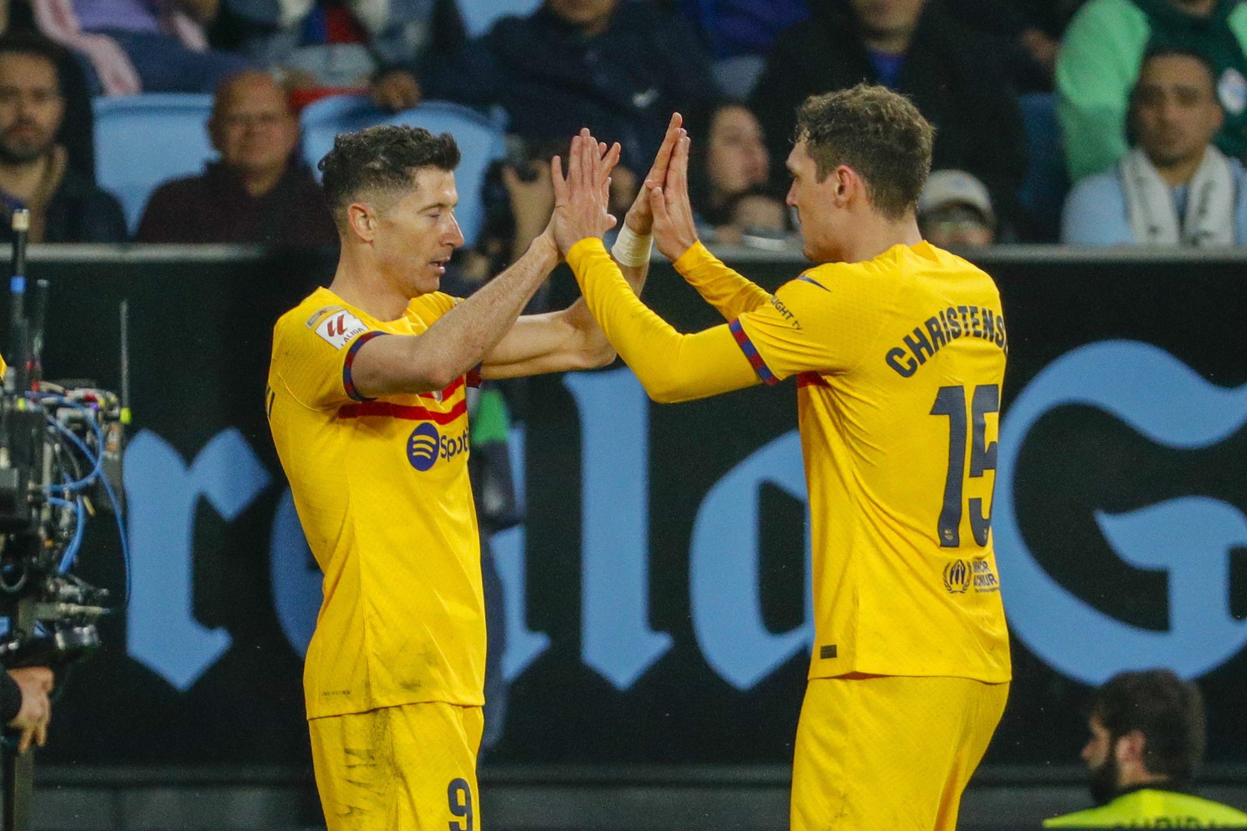 Barça se impone 2-1 al Celta de Vigo con gol de último momento de Lewandowski foto ap