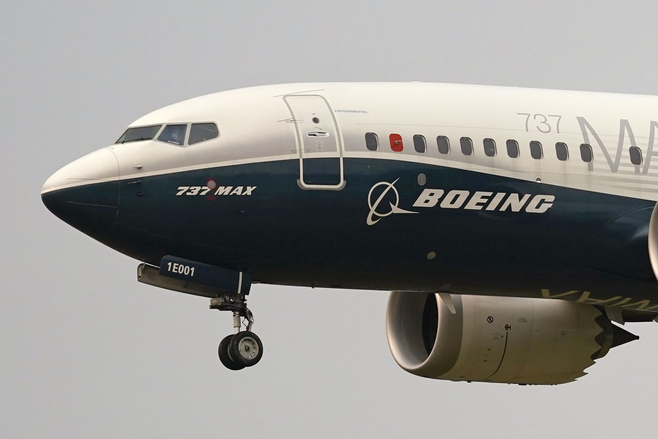 Boeing-advierte-de-posibles-demoras-por-otros-problemas-en-fuselajes-de-algunos-737-Foto-Ap