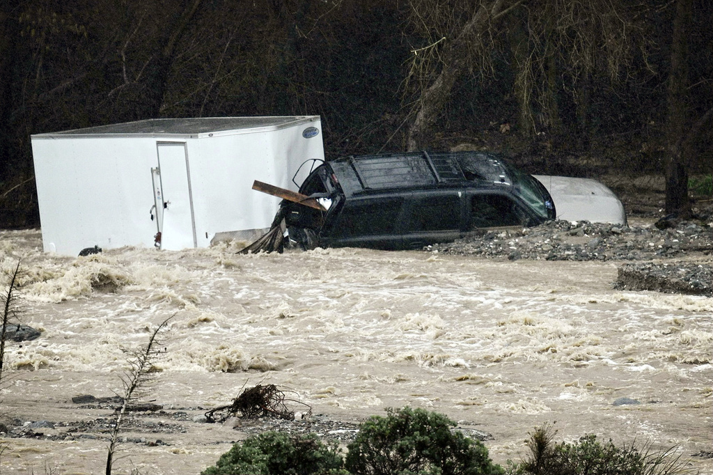 EEUU | Los Ángeles registra 475 deslizamientos de tierra durante tormenta que azota el sur de California