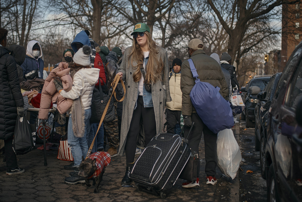 EEUU | Nueva York impone toque de queda en más albergues para migrantes tras últimos incidentes violentos