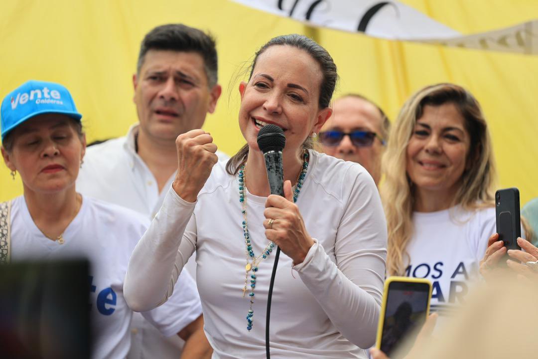 María Corina Machado llama a los jóvenes a inscribirse en el Registro Electoral