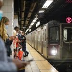 EEUU | Muere una persona al ser empujada hacia las vías en metro de Nueva York