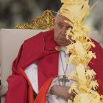 El papa se salta la homilía del Domingo de Ramos al inicio de una atareada Semana Santa