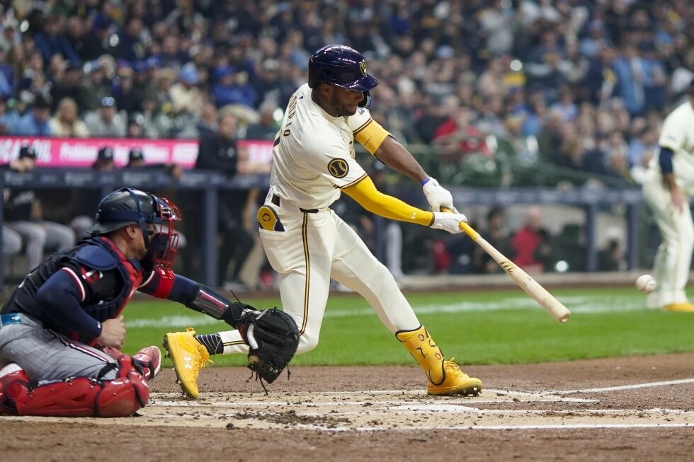 Jackson Chourio rompe el récord de Miguel Cabrera y se convirtió en el venezolano más joven en dar HR en MLB