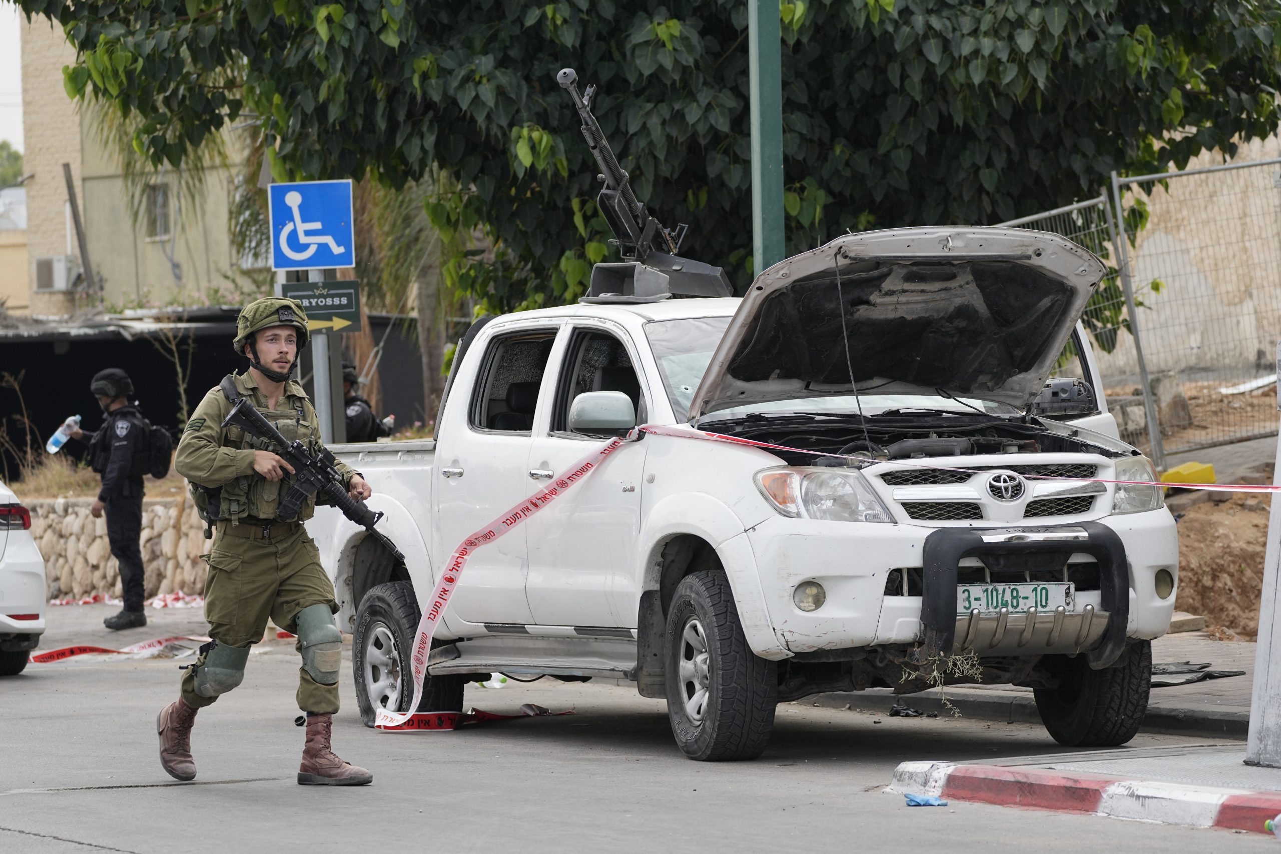 Jefe de inteligencia militar israelí renuncia por no haber impedido el ataque del 7 de octubre foto ap