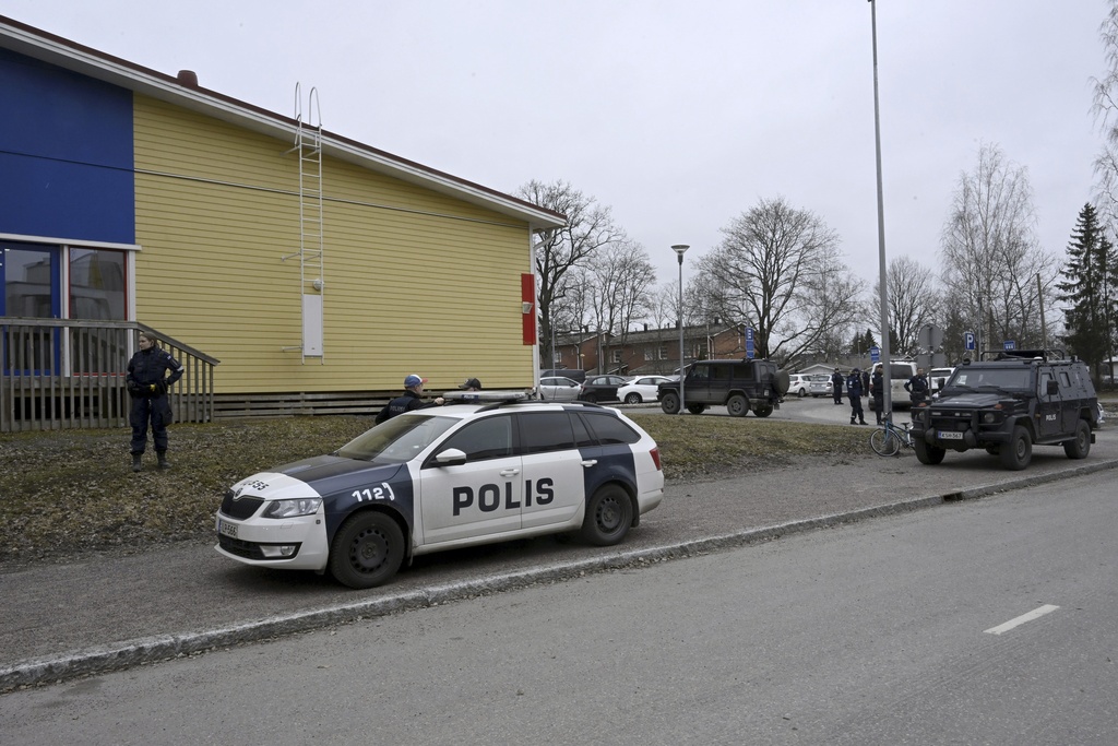 EEUU | Niño de 12 años asesina a un compañero y hiere a dos durante tiroteo escolar en Finlandia